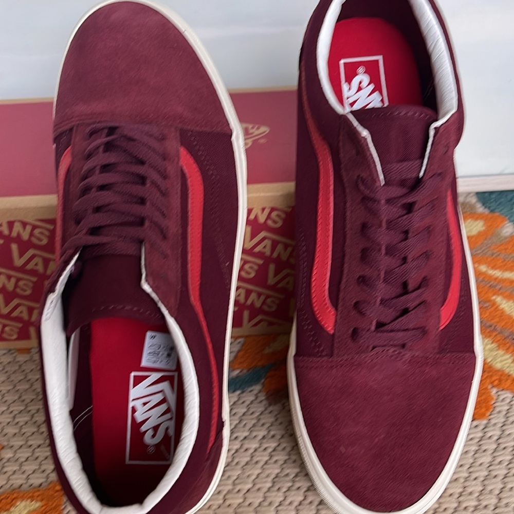 Vans Men’s Old Skool
Secret Lover Port Royale
VN0007NT4QU
Sneakers - Picture 13 of 16